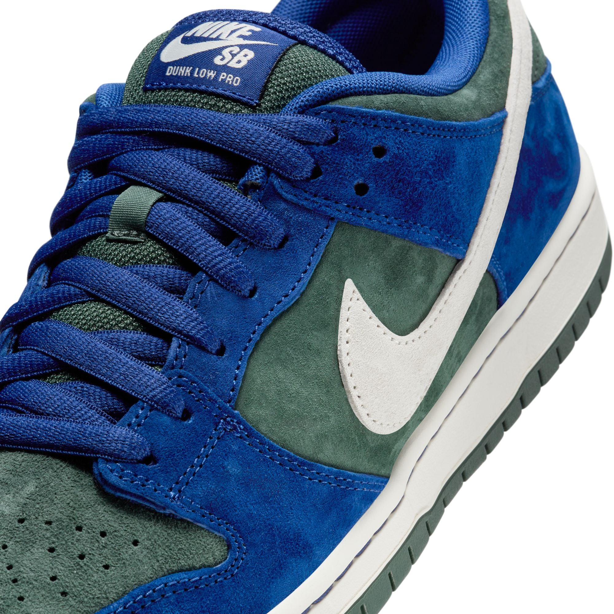 Nike SB Dunk Low Pro - Image 21