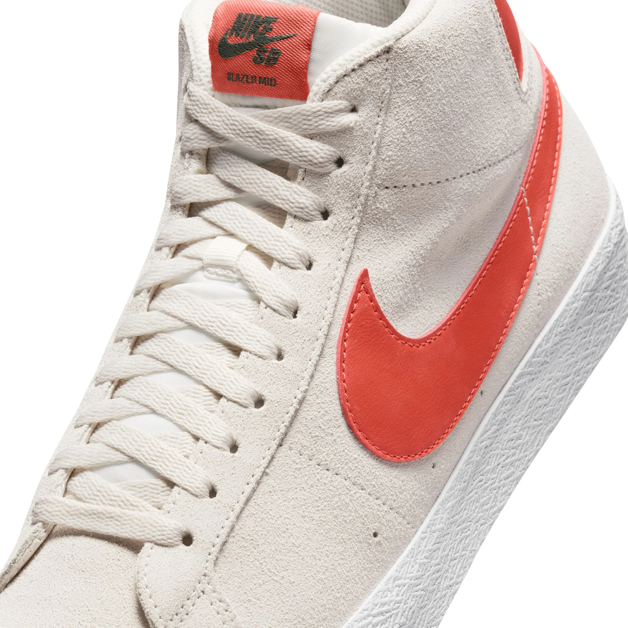 Nike SB Zoom Blazer Mid - Image 26